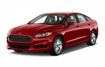 2016 Ford Fusion 2016 Ford Fusion 4-door Sedan SE FWD Angular Front Exterior View
