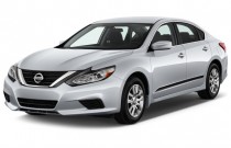 2016 Nissan Altima 2016 Nissan Altima 4-door Sedan I4 2.5 S Angular Front Exterior View