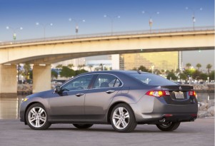 Acura Introduces TSX V-6 At Chicago Auto Show