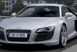 Audi R8 now available with full-LED headlights