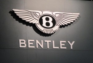 Benz Diesels, Bentley's SUV, 2012 Nissan Leaf: Car News Headlines