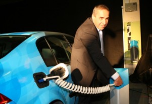 Bureaucrats Banish Better Place Because Charging Stations Aren’t Green 