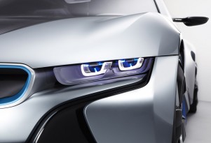 Santa's Sleigh, Nissan Recall, Top Car Tech Of 2011: Car News Headlines