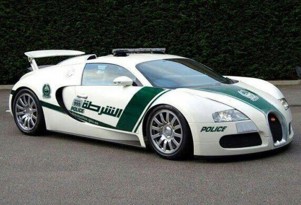 Bugatti Veyron police car - Image: Dubai Police