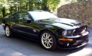 Carroll Shelby's 2009 Mustang GT500KR - image: Vicari Auctions