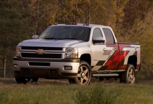 Chevrolet Rolls Out Pair Of Modified Silverados For SEMA