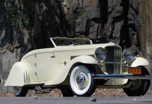 Clark Gable's 1935 Duesenberg JN - image: Gooding & Company