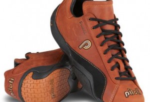 Driving shoes