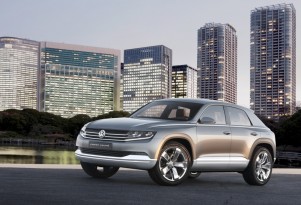 Volkswagen Unveils Plug-in Hybrid SUV Concept: 2011 Tokyo Motor Show