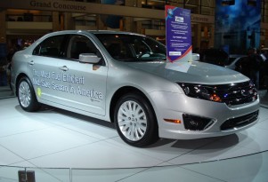 With Strong Hybrid Sales, The Ford Fusion Moves Up to #3 In Midsize Car Sales