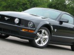 Ford's 2009 Mustang took top ratings in the sports car segment