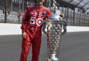 Franchitti hugs the Borg Warner trophy again - Anne Proffit photo