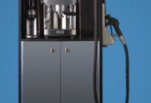 2012 Nissan Leaf Australian Ad Turns Gas Pumps Into Art