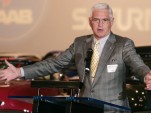 GM vice chairman Bob Lutz