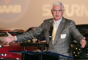 GM vice chairman Bob Lutz