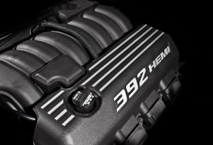 HEMI V-8 engine