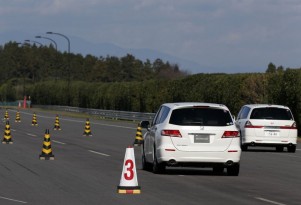 Honda Demonstrates 'Green Wave' Tech Designed To Ease Traffic