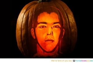 Honda Carves Fans' Faces Into Pumpkins 