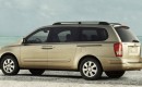 2009 Hyundai Entourage