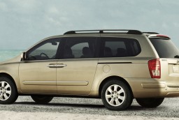 2009 Hyundai Entourage