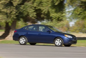 2010 Hyundai Elantra Blue: Higher MPG, Just $25 More
