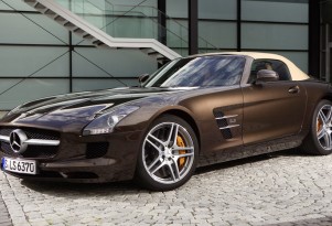 Mercedes-Benz SLS AMG options package