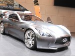 infiniti essence concept geneva live 004