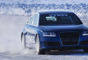 Janne Laitinen sets 206.1 mph ice speed record in an Audi RS6