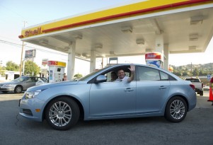 Aussie Hypermiling Couple Hit 64mpg In 2011 Chevy Cruze Eco