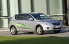 Kia Shows Off Hybrid Cee'd at Geneva Auto Show