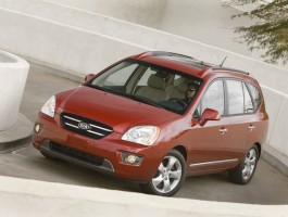 2009 Kia Rondo