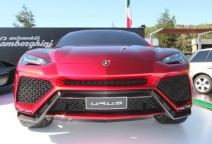 Hybrid Lamborghini SUV, Ford Warriors In Pink, Sierra Club Humor: Car News Headlines