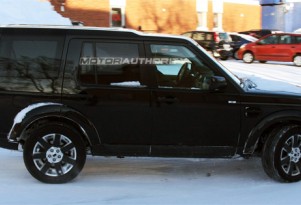 Land Rover Discovery/LR3 facelift spy shot
