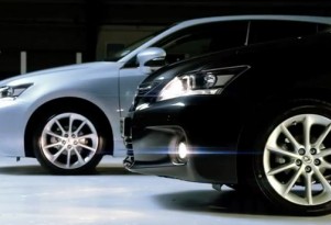 Lexus CT 200h driving on ice