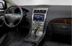 2011 Lincoln MKX is Seeking Geek-Friendly Women