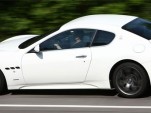 Maserati GranTurismo in white