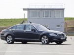 Mercedes-Benz Autopilot