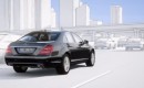 Mercedes-Benz Distronic Plus with Steering  Assist