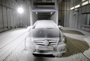 Mercedes-Benz wind tunnel climate testing