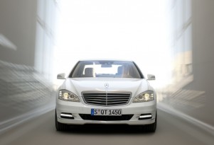 First Look: 2010 Mercedes-Benz S400 Hybrid
