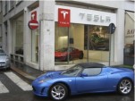 Milan's Tesla Store Opens up