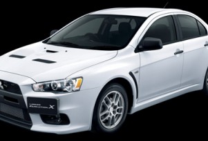 Mitsubishi launches the GSR and RS Lancer Evo X