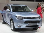 Mitsubishi Outlander Plug-In Hybrid, 2012 Paris Motor Show