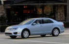 2010 Ford Fusion Hybrid Packs Its Bags and Hits the Road: Get the Mountain Driving Exclusive