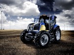 New Holland Agriculture NH², fuel-cell tractor