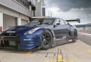 Nissan GT-R GT3 race car