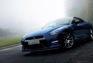 2014 Nissan GT-R (Japanese spec)