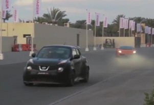 Nissan Juke-R in supercar 'street race'