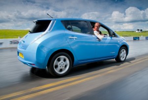 2012 Nissan Leaf To Re-Attempt Reversing World Record At Goodwood