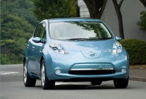 VIDEO: Driving The Nissan LEAF Test Mule
